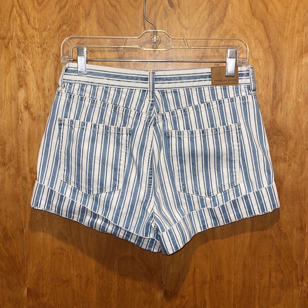 American Eagle Mom Jean Shorts - Picture 2 of 3
